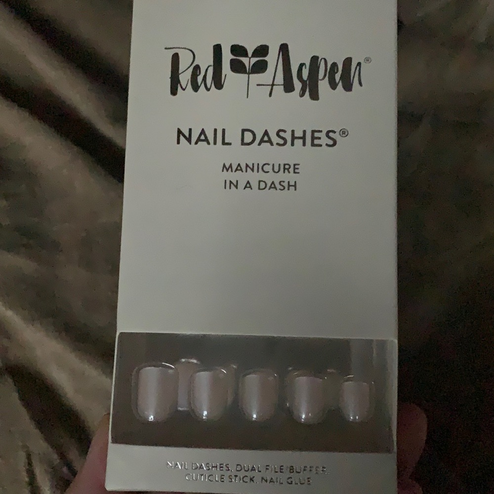 Red aspen nails square. Opal color